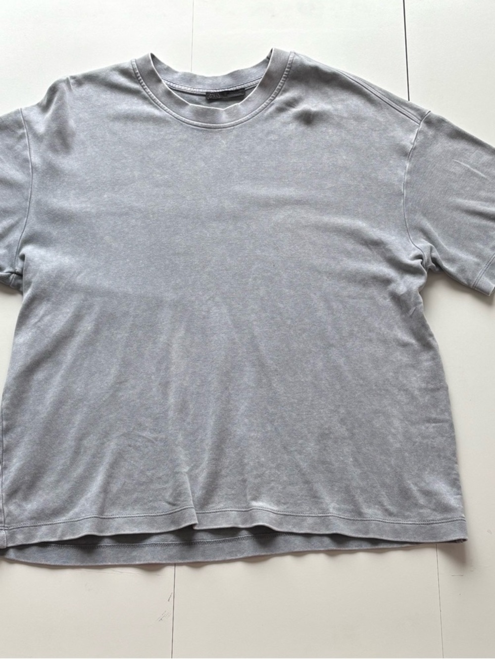 Zara Men's Washed Light Gray Short Sleeve Crewneck Tee